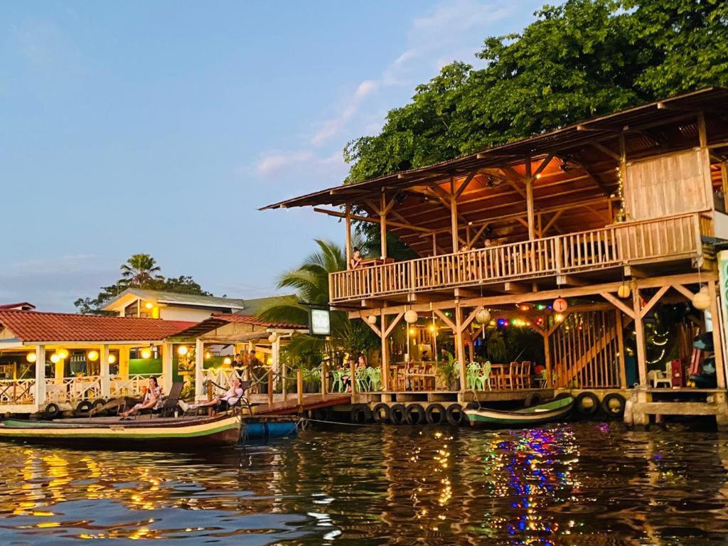El Hostel Del Patio Tortuguero Exterior foto
